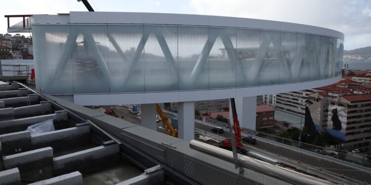 El Halo recibe los últimos retoques para culminar la conexión con la plaza de Vialia
