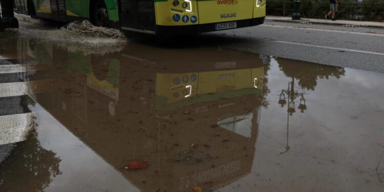 El aviso amarillo por lluvia se suspende durante unas horas en Vigo antes de una noche muy inestable