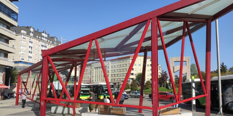 La marquesina de la plaza de América ya tiene su demandada protección contra el mal tiempo