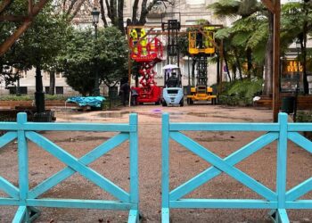 La Navidad de Vigo retoma su montaje: en marcha el mercado de la Alameda y el Palacio de Policarpo Sanz