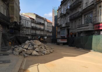 Aparecen nuevos restos de casas en la calle Elduayen, que serán analizados por arqueólogos