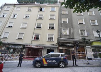 Dado de alta otro de los heridos en el incendio de Vigo, mientras que cuatro continúan en la UCI
