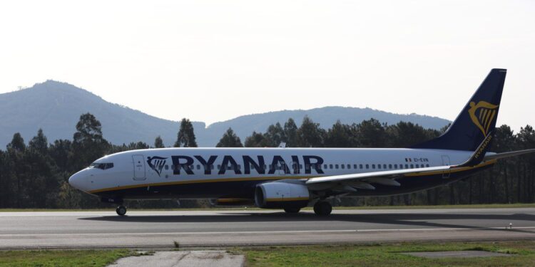 Ryanair visita Vigo en festivo para reclutar tripulantes de cabina madrugadores