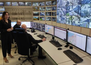 Caballero admite que “no será fácil” implantar las zonas de bajas emisiones en Vigo en 2023