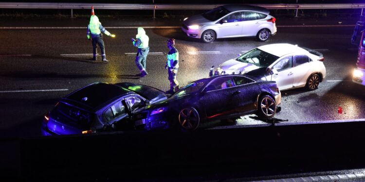 Ni un día sin accidente de tráfico en la A-55: colisionan cuatro coches en Mos