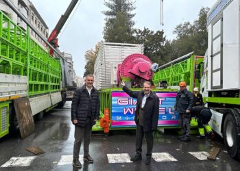 Comienza el montaje de la noria de la Navidad de Vigo: novedades, cortes de tráfico e inicio