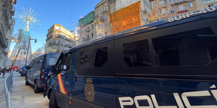 La Navidad de Vigo blinda su encendido con decenas de policías y kilómetros de vallas