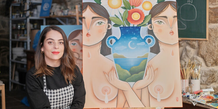 La artista viguesa Abi Castillo expone su ‘Raio de Lúa’ en la Galería Maraca