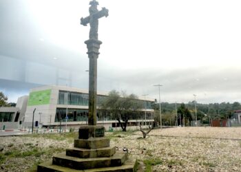 El cruceiro donado por Javier Sensat Curbera