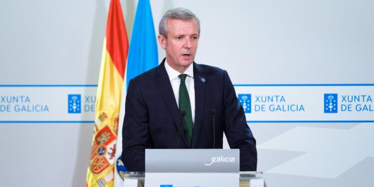 Rueda ve «intolerable» que el ministro se refiera al AVE a Vigo como una «carta a los Reyes Magos»