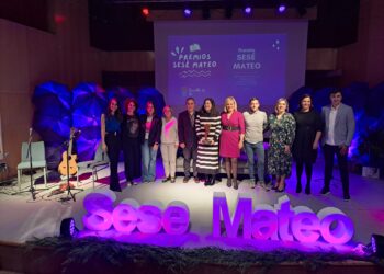 Redondela homenaxea a Sesé Mateo na gala do seu premio de Xornalismo Ético