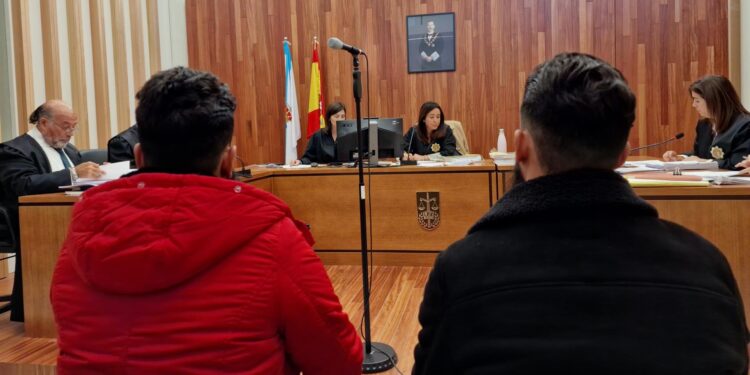 Los teléfonos móviles incriminan a los falsos sanitarios acusados de robar a dos ancianos en Vigo