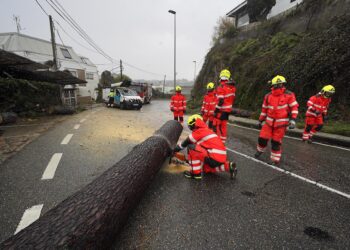 Remiten los efectos de ‘Ciarán’ pero Galicia se prepara la entrada de ‘Domingos’, otra “profunda” borrasca