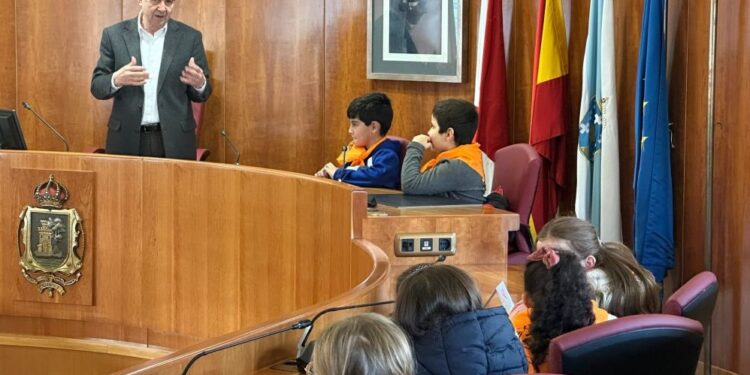 Ya hay fecha para pedir las becas de 205 euros que Vigo dará para libros de texto