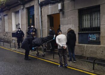 Encontrado el cadáver de un hombre en uno de los edificios de la calle Fisterra con orden de desalojo