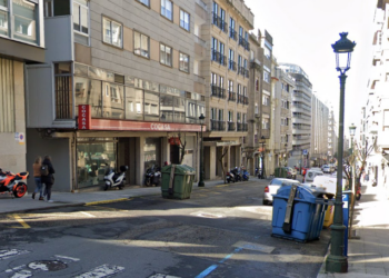 Detenidos tres hombres en Vigo por acceder a una vivienda y amenazar con navajas a sus moradores