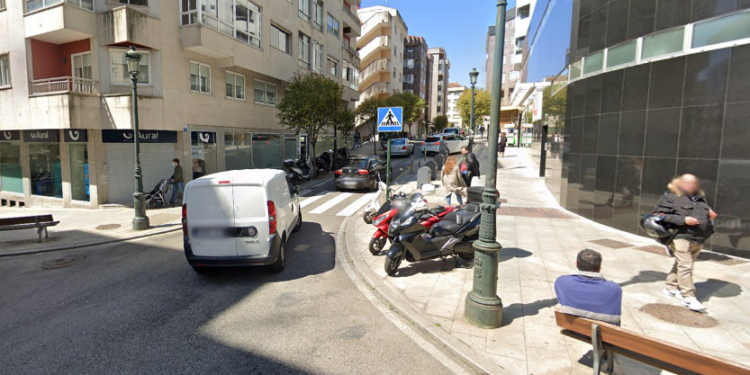 Un incendio en la cocina de una vivienda de Vigo obliga a evacuar a dos personas por inhalación de humo