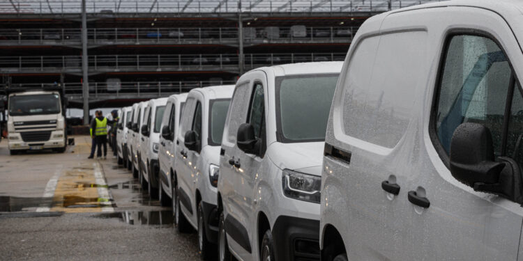 Stellantis Vigo asegura al comité «plena integración» en la electrificación del grupo, pero no nuevos modelos