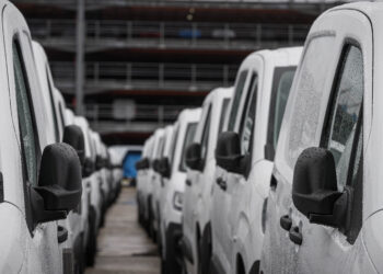 Stellantis Vigo anuncia la cancelación de dos turnos de esta semana en el sistema 2