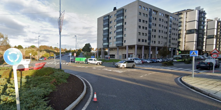 Herido grave un menor de edad en Vigo tras chocar su bicicleta y un coche