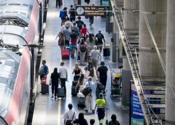 Una nueva incidencia operativa en Renfe provoca retrasos de casi una hora en varios trenes en Galicia