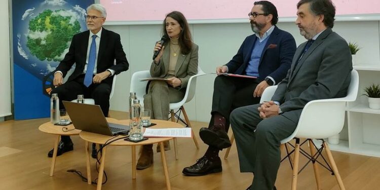 Las empresas gallegas de más de 60 años obtienen menos rentabilidad que firmas más jóvenes