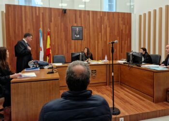 El conductor acusado del homicidio imprudente de un motorista en Vigo: “No lo vi. Solo vi el camión”