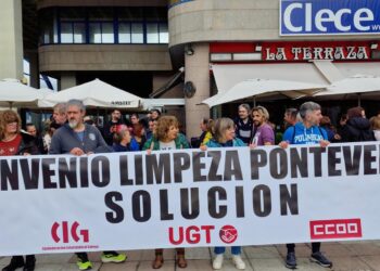 Decenas de empleados de limpieza exigen en Vigo un convenio «digno»