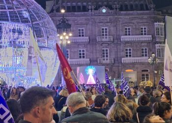 Las calles de Vigo muestran su rabia por el último asesinato machista: «Menos luces y más recursos»
