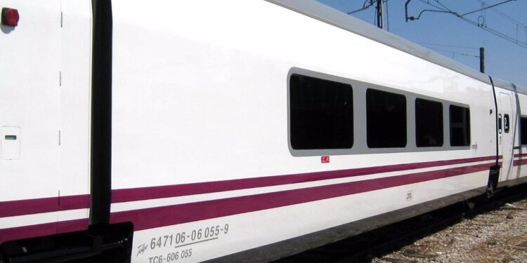 Varias incidencias vuelven a causar retrasos en la conexión ferroviaria del Eje Atlántico