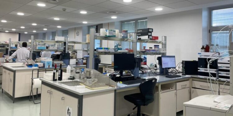 Las autoridades recomiendan limpiar tuberías, grifos y duchas ante el brote de legionela en A Guarda y O Rosal