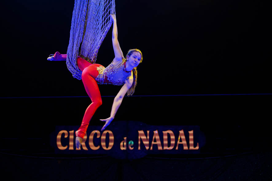 El Circo de Nadal levanta el telón: así es "El Circo Más Extremo 3.0" en la Navidad de Vigo