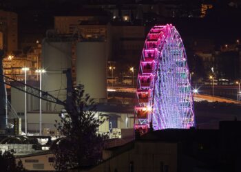 La imagen más espectacular e icónica de la Navidad de Vigo: desde la megaestrella a la noria