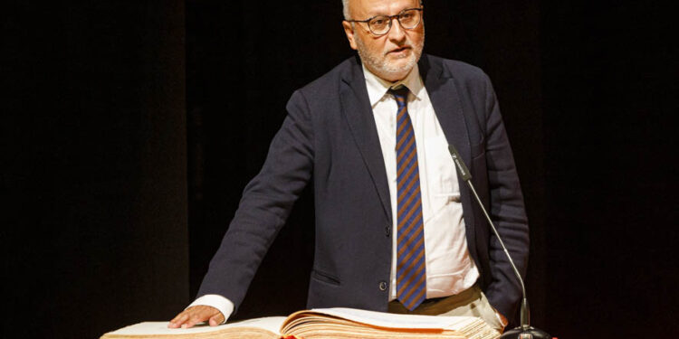 Abel Losada asume oficialmente el cargo de nuevo subdelegado del Gobierno en Pontevedra