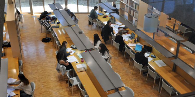 A UVigo acada, con 3.877 estudantes, a mellor cifra de alumnado de novo ingreso de grao dos últimos sete anos