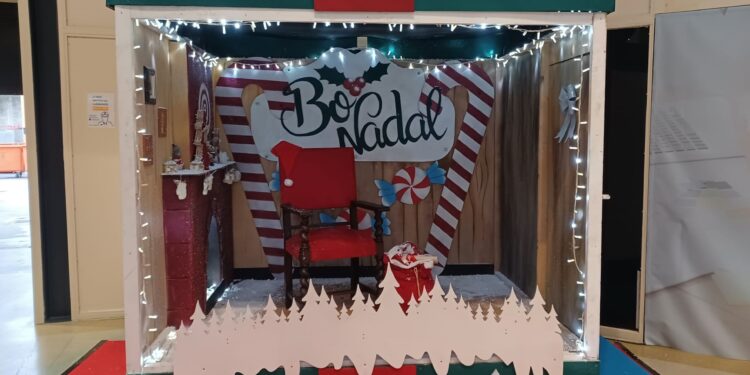 Papá Noel ya está en Travesía; los Reyes Magos, en camino: buzón de deseos mágicos y gran photocall