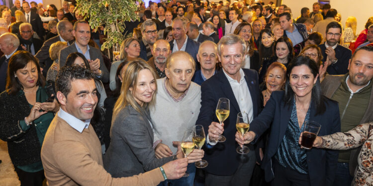 Rueda reafirma el compromiso de la Xunta con Vigo frente a las “deudas” de Pedro Sánchez con la ciudad