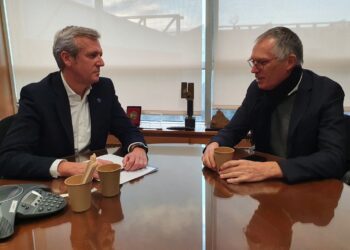 Rueda ve “buenas perspectivas” para la factoría de Stellantis en Vigo tras reunirse con Tavares