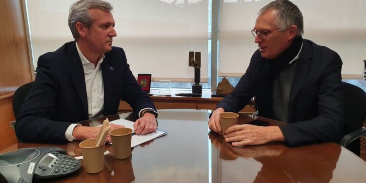 Rueda ve “buenas perspectivas” para la factoría de Stellantis en Vigo tras reunirse con Tavares