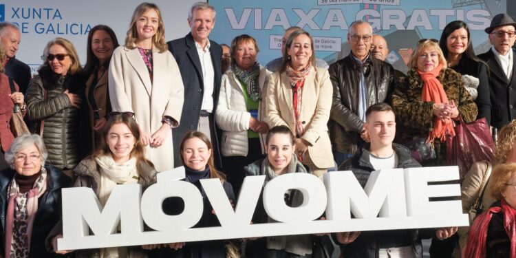 Rueda pone en valor la gratuidad del bus para los mayores, pionera en España: «Lo merecen y es cuestión de justicia»