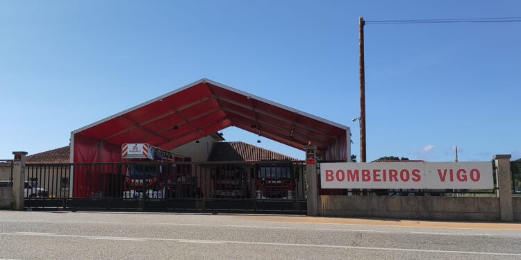 Sindicatos denuncian otro cierre de uno de los parques de bomberos de Vigo por falta de personal