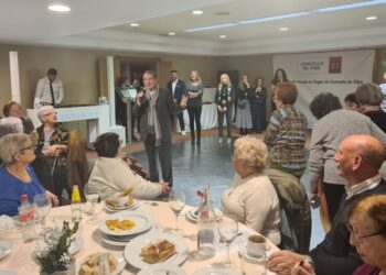 Más de 150 mayores de Vigo en situación de soledad disfrutarán de una cena especial de Nochebuena