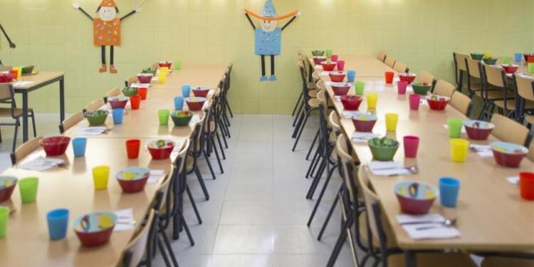 El Concello resuelve las ansiadas becas de comedor: 3.963 estudiantes beneficiarios