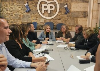 El PP de Vigo reúne al comité de campaña con la vista puesta en elecciones autonómicas de febrero