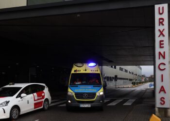Investigan la aparición de una mujer malherida en una glorieta de O Porriño