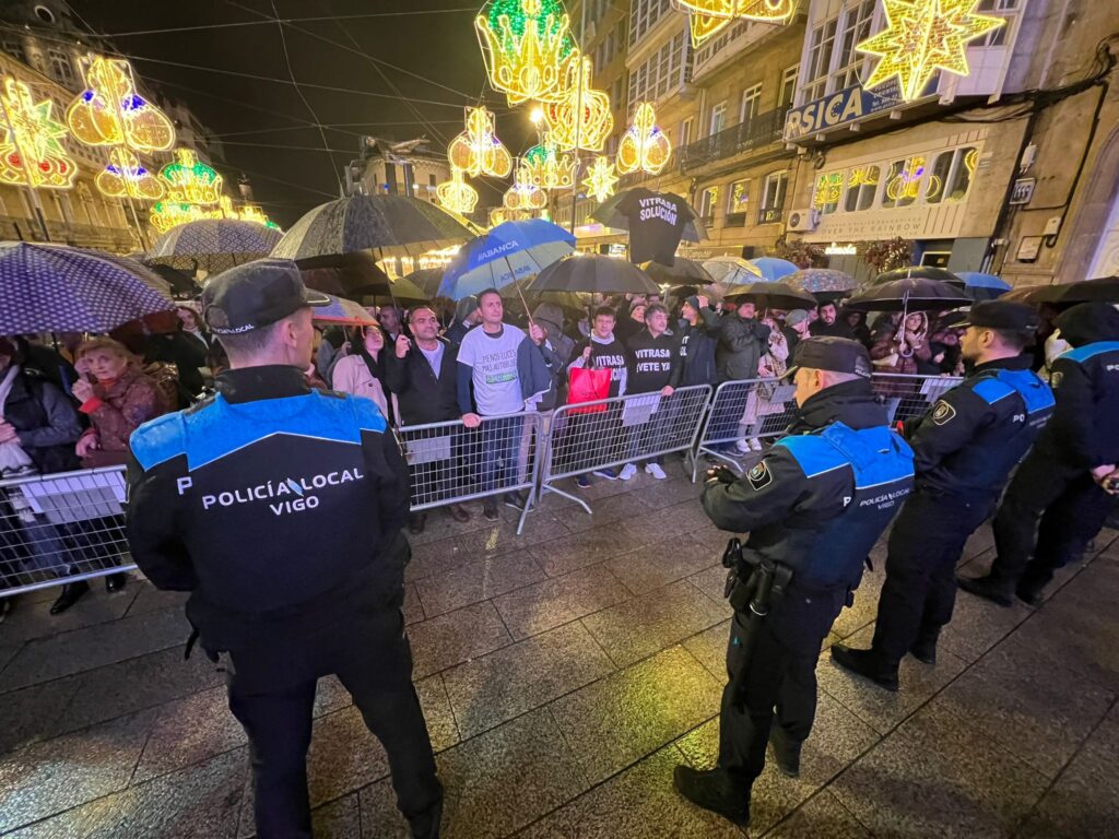 Se acaba la Navidad de Vigo... continúan las quejas de los trabajadores de Vitrasa