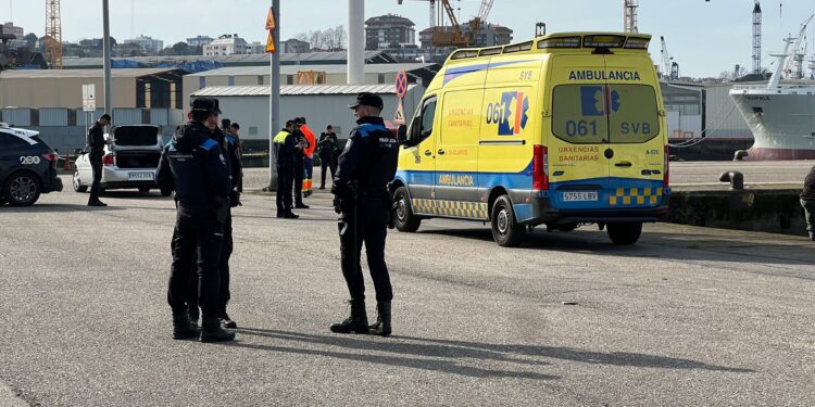 Localizan el cuerpo sin vida de un hombre flotando en el puerto de Vigo