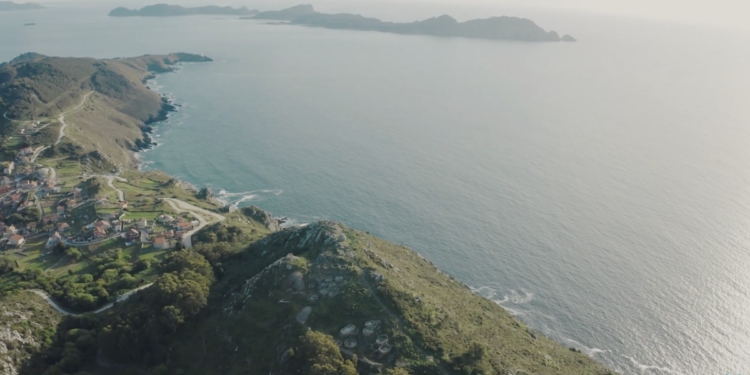 Un equipo de más de 30 personas y doce meses de trabajo, tras la campaña «100% Rías Baixas»