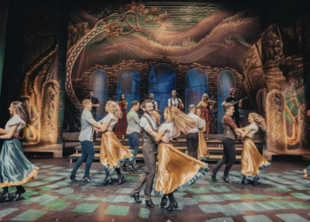Ismael Serrano y el musical Rhythm of the Dance, a punto de colgar el cartel de «completo» en Vigo