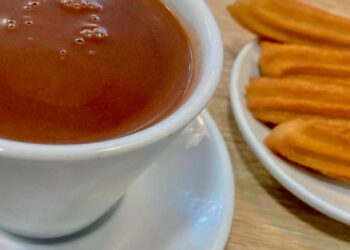 Chocolate con churros. Julio Alonso